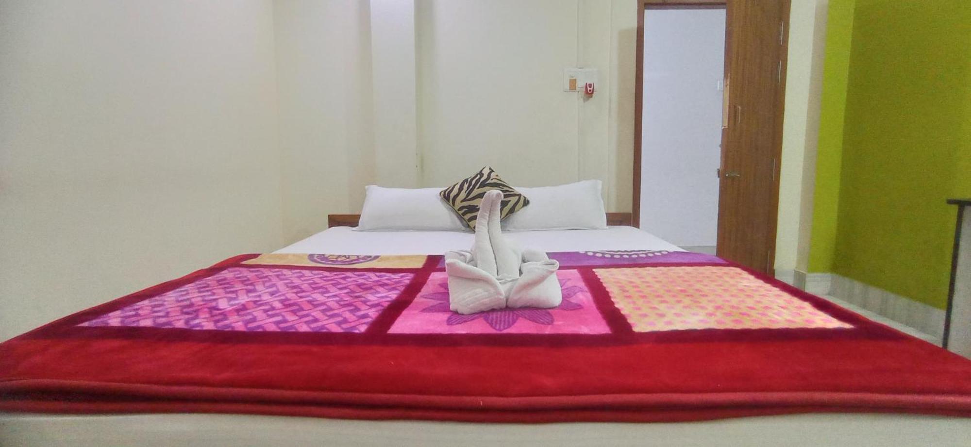 Hotel Kaziranga Holidays 外观 照片